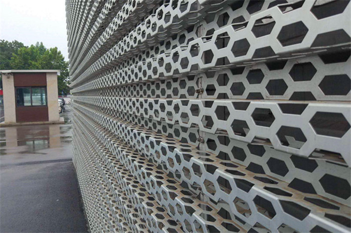 外墻沖孔板 長(zhǎng)城沖孔板 鋁板沖孔網(wǎng)